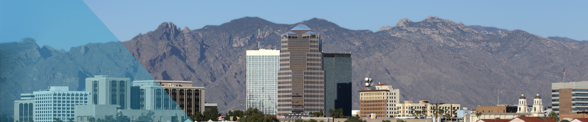 Tucson skyline with mountains behind